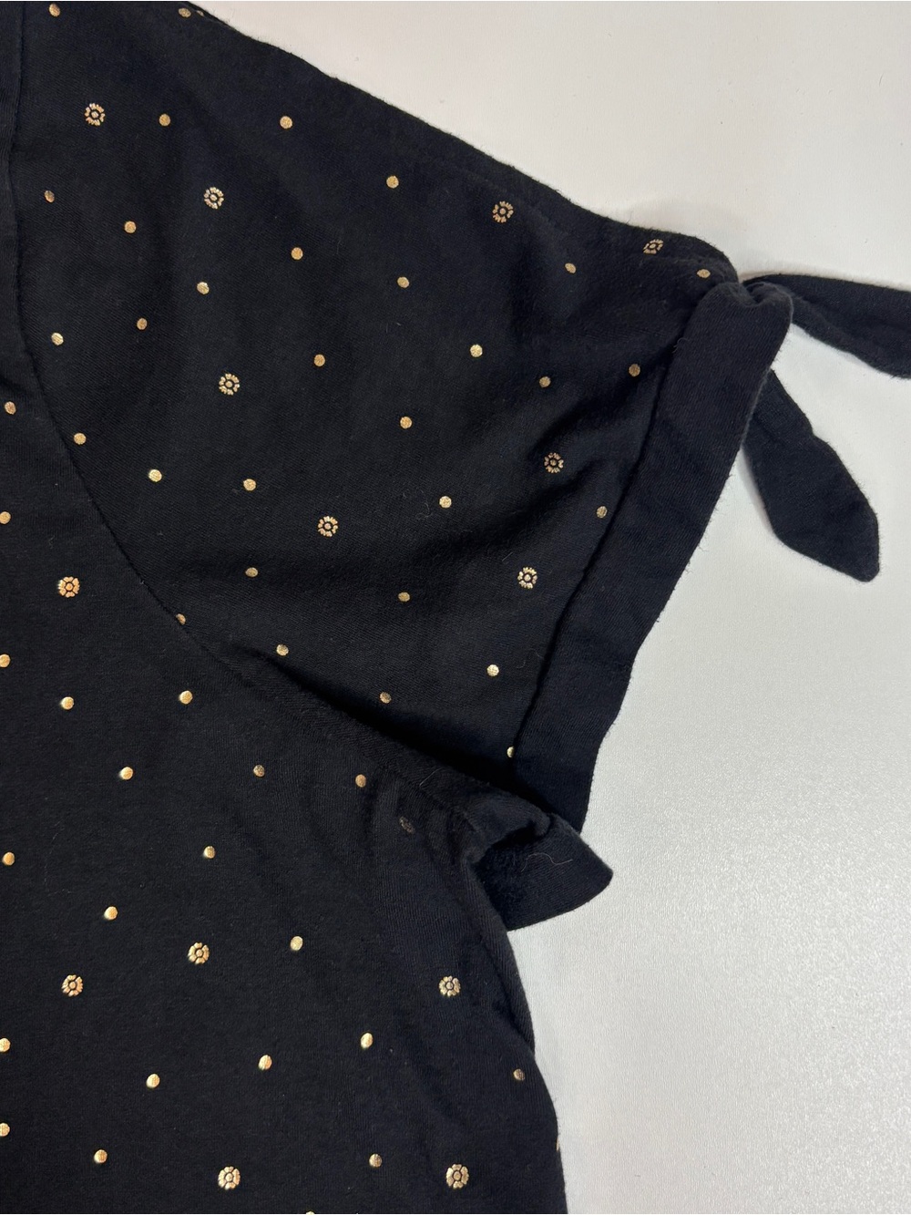 Lane Bryant 26/28 Black Metallic Gold Polka Dot Tie Sleeve Top Plus Size - Picture 4 of 8